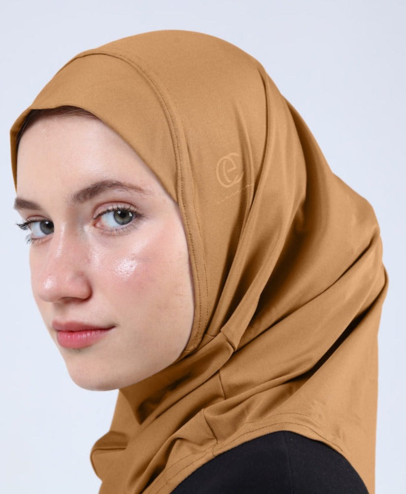 Elegant Full-Coverage Sport Scarf | Light caramel