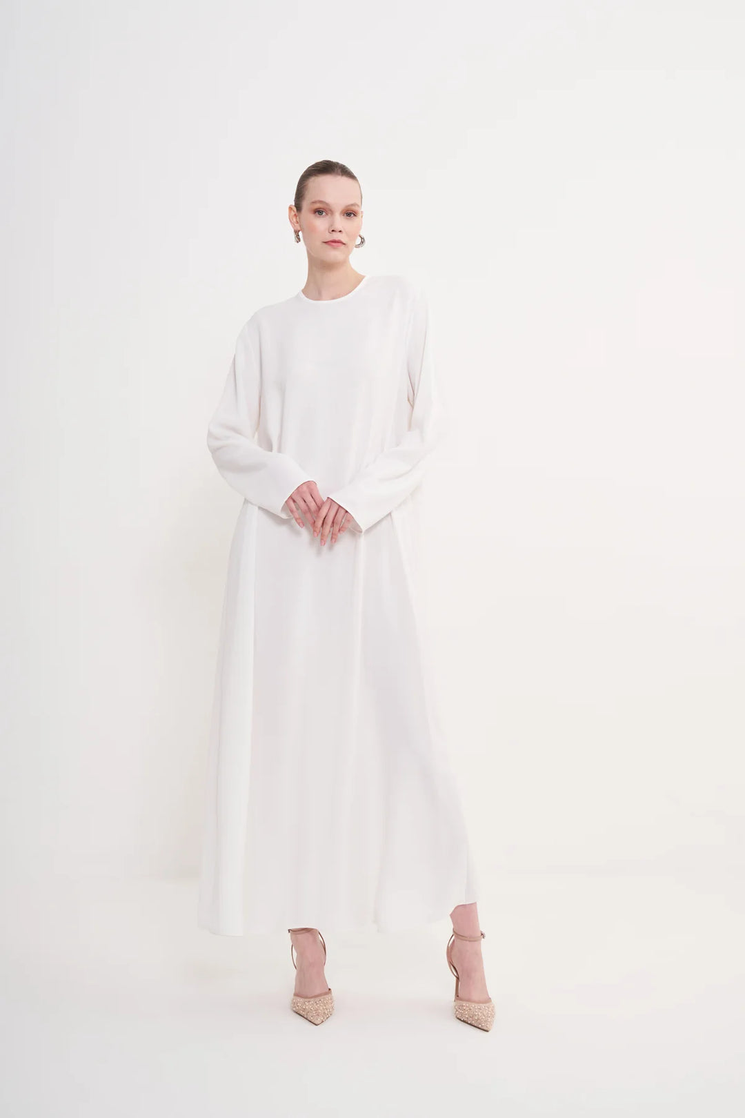 Timeless Noir Modest Abaya | White