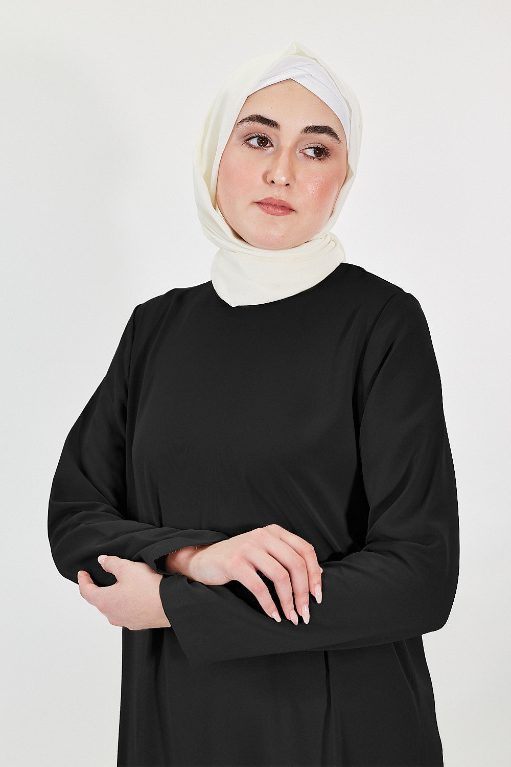 Timeless Noir Modest Abaya | Black