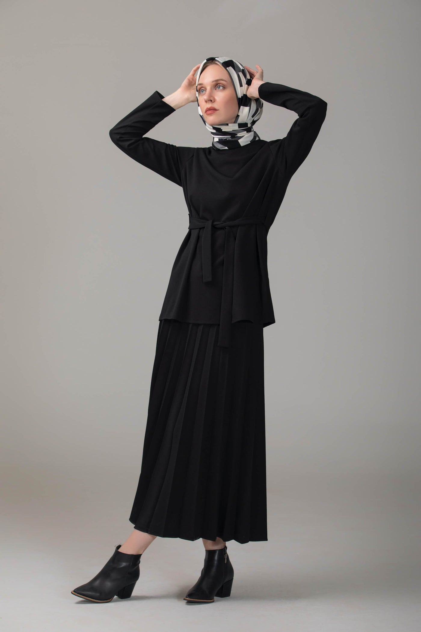‘Selma’ Two-Piece Skirt Suit | Black Two-piece sets Dana Fashion 